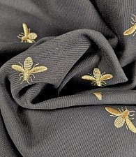 Костюмная ткань с пчелами серая